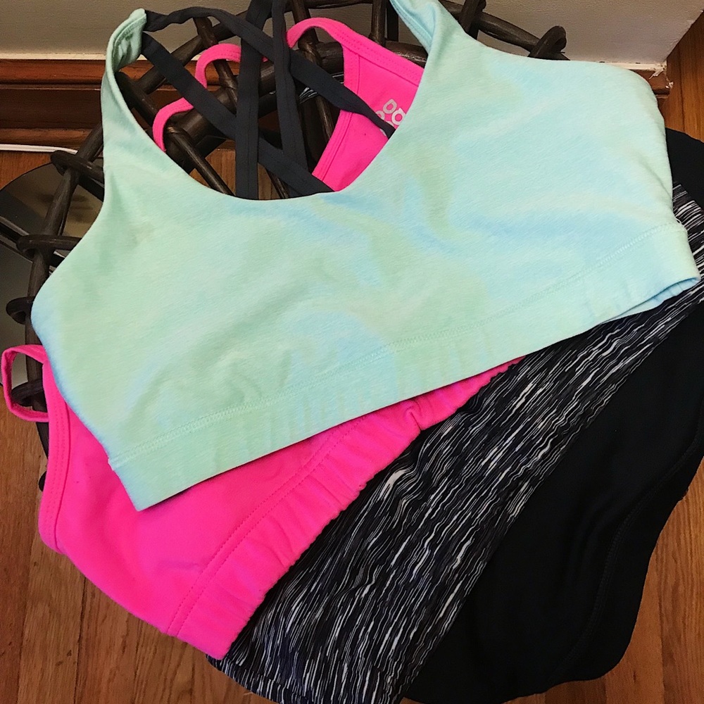 Lot of four light sports bras 🧘‍♀️🤸‍♀️